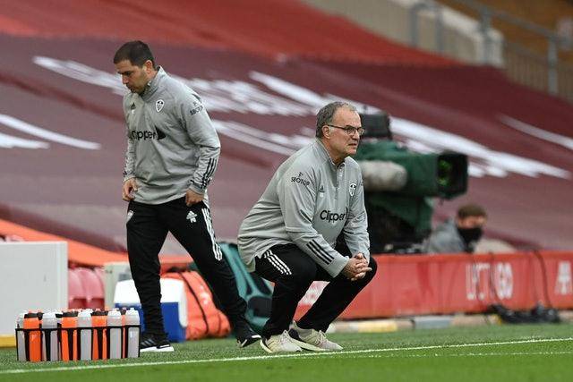 本坦库尔女友社媒晒图：祝大家圣诞快乐